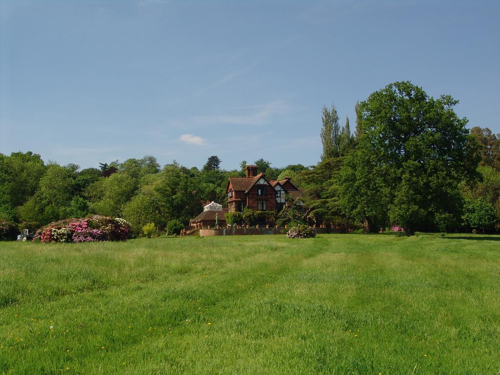 Bed and Breakfast Hambledon House à Godalming Extérieur photo